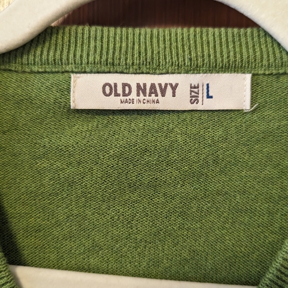 Old Navy men's v-neck pullover sweater Large - Picture 3 of 3